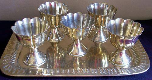 LOVELY BRASS TRAY WITH 5 PUDDING BOWLS
