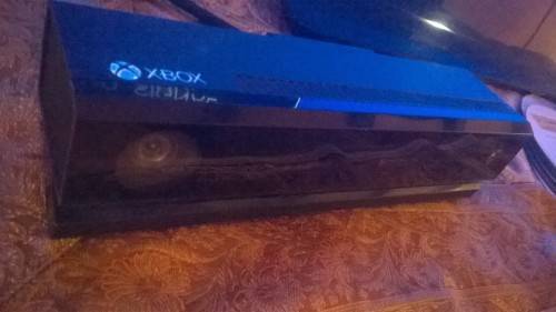 KINECT AND REMOTE, XBOX ONE