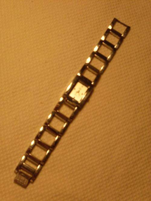 DITTO Trend Ladies Watch (Bought in Holland) !!!!!!!!! R1.00 !!!!!!!!!!
