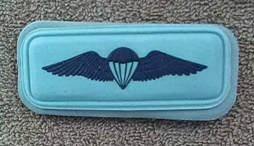 Basic Parachute Wing (Camo 2000)