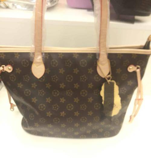 lady's fashional hand bag for whole year ( Good quality )