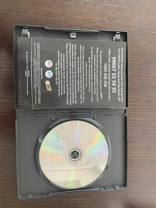 Timesplitters Future Perfect - Playstation 2 (PS2)