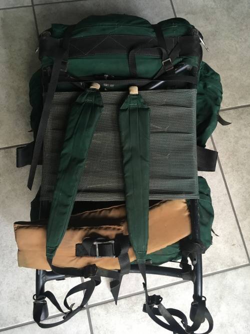 Rhodesian SAS bergen with parachute harness attachments