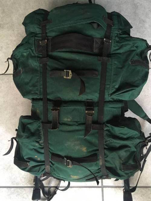 Rhodesian SAS bergen with parachute harness attachments