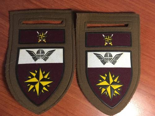 A pair of 5 Special Forces Regiment (Recce) rubberised shoulder flashes