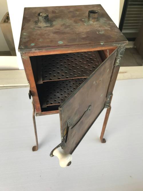 Antique surgical oven or bacteriological incubator.