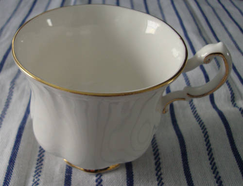 VINTAGE PARAGON 22 PIECE TEA SET