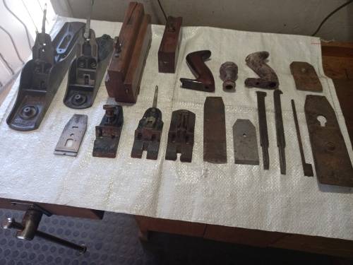 Plane bodies and plane spares