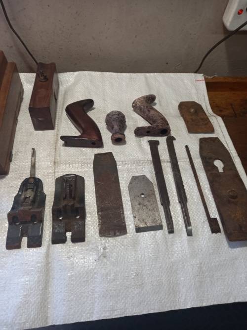 Plane bodies and plane spares
