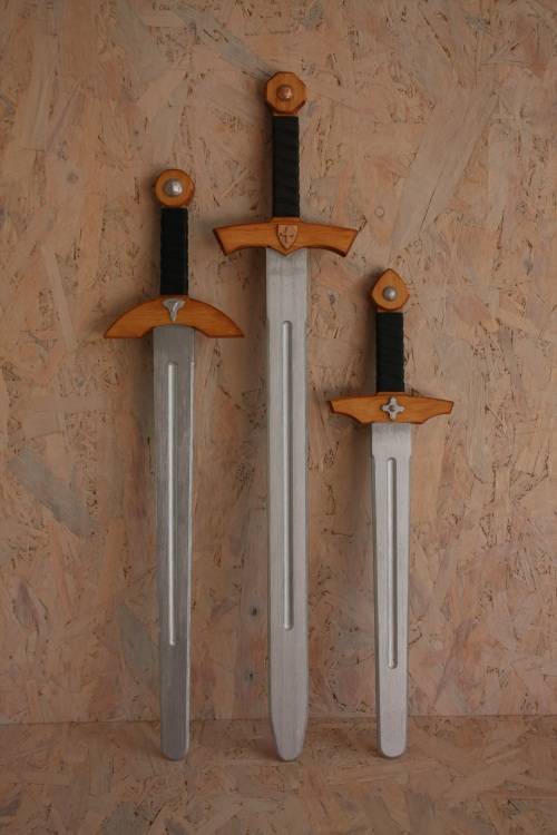 Wooden Viking Sword 52 centimetres
