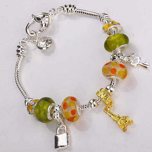 Dora's Love in Paris Lock with Key Bracelet *imported