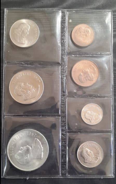 1967 - SA UNCIRCULATED COIN SET - AFRIKAANS - WITH SILVER R1 - AS PER IMAGES