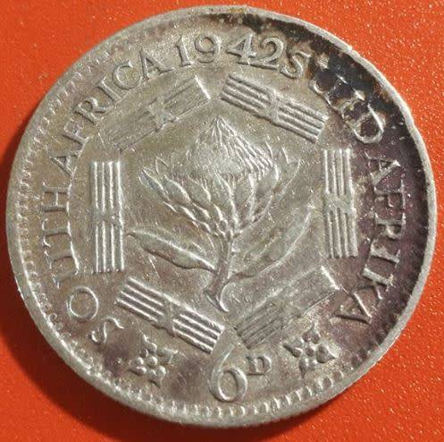 1942 - SA UNION 6 PENCE
