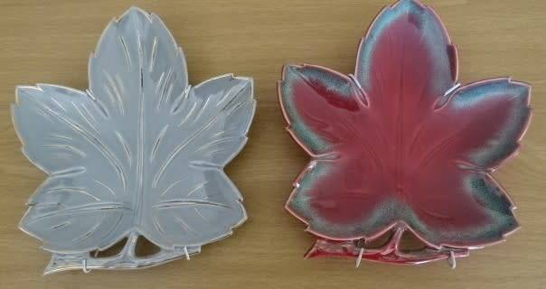 TWO VINTAGE LEAF SHAPED DUTCH PORCELAIN SNACKDISHES OR WALL ORNAMENTS - N.V. KONINKLIJKE ZUID-GOUDA