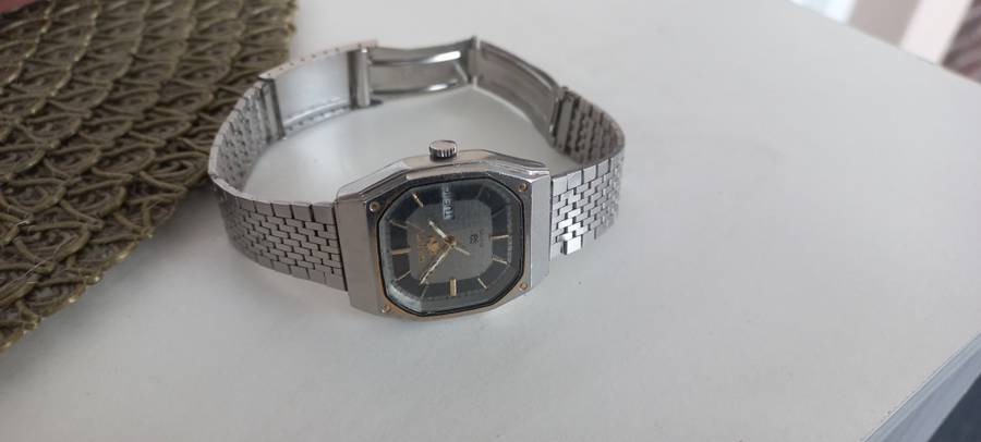 Watch Deal !! -  Vintage RARE Seiko Quartz + OCHSTIN Automatic !!
