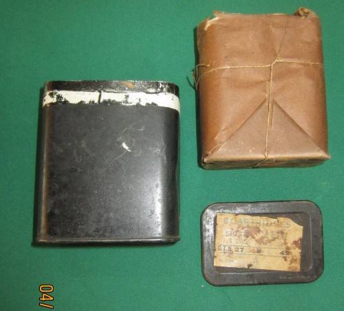 British WW2 Flare Gun Cartridge Tin 1942