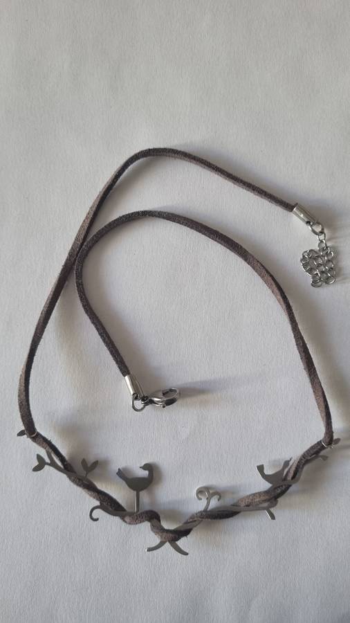 Birds singing all metal pendant leather necklace
