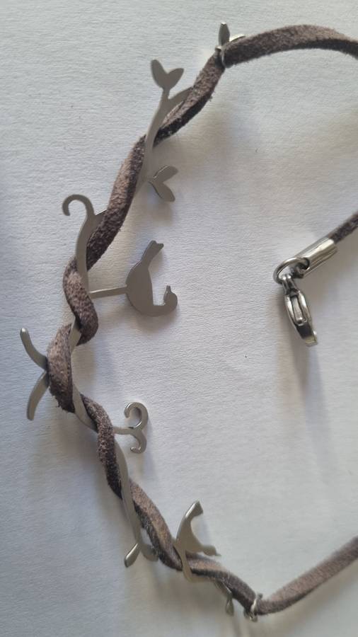 Birds singing all metal pendant leather necklace