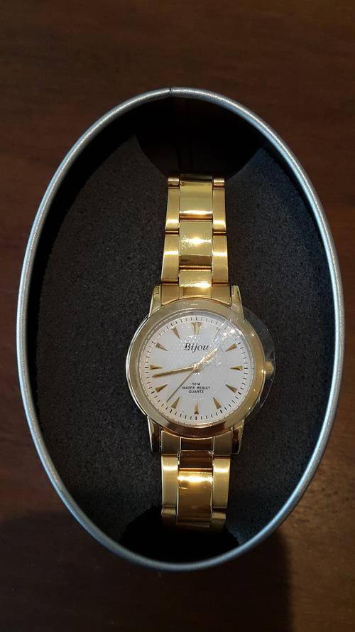 NEW Bijou Women's 50 m Water Resistant Quartz All Stainless Steel IN TIN with NEW BATTERY.