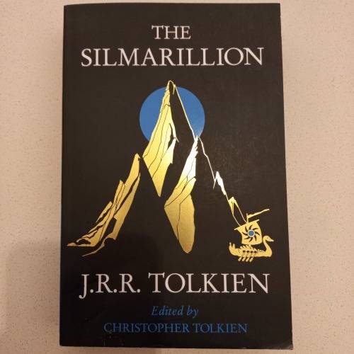 *SALE* The Silmarillion by J.R.R Tolkien (Paperback, Unread and clean.)