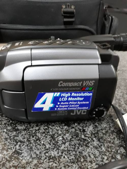 ##Vintage JVC VHS with neat Pullman bag##