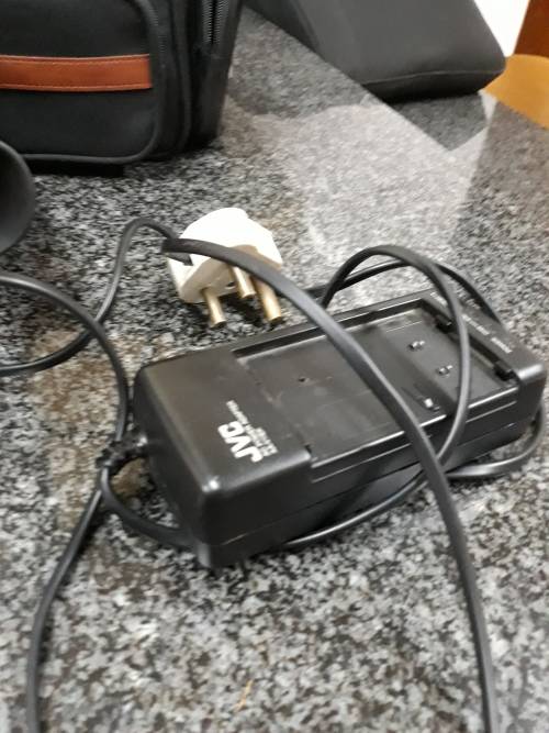 ##Vintage JVC VHS with neat Pullman bag##