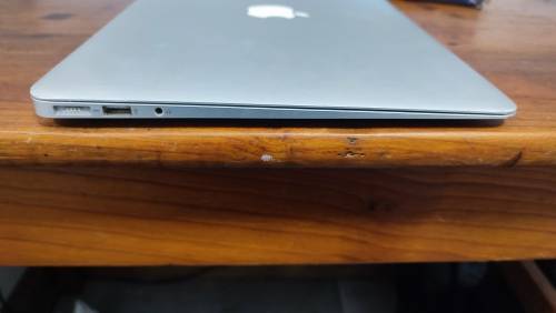 MacBook air 13 inch 2017
