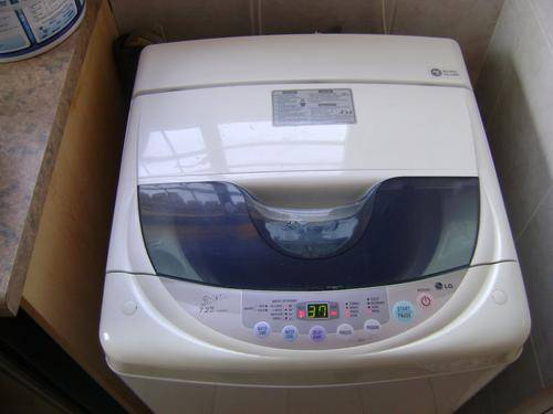 LG top loader washing machine 7.2KG