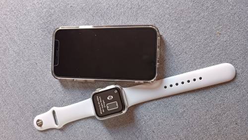 iPhone 12 Mini & Apple Watch Series 6