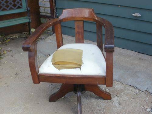***SPECIAL*** STUNNING OFFICE CHAIR