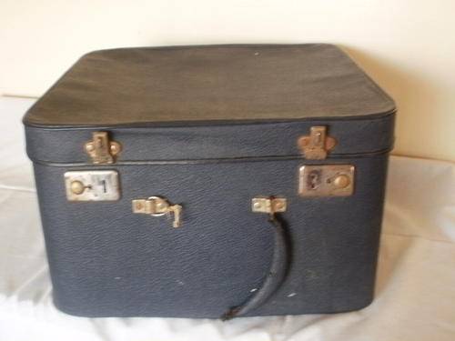 HAT BOX