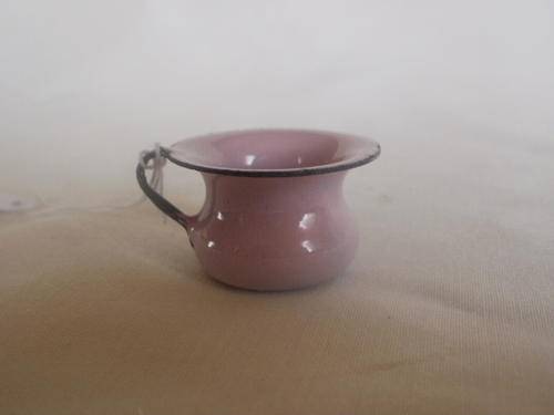 MINIATURE TSP ENAMEL CHAMBER POT