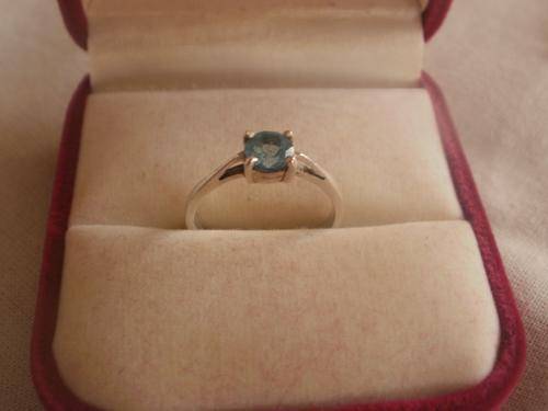 SILVER AQUAMARINE RING