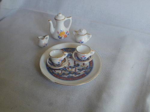 8 PIECE MINIATURE TEA SET - BOXED