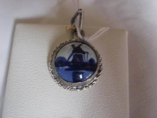 DELFT PENDANT