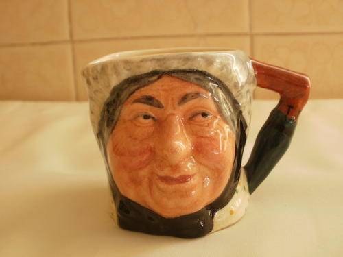 SANDLAND CHARACTER WARE
