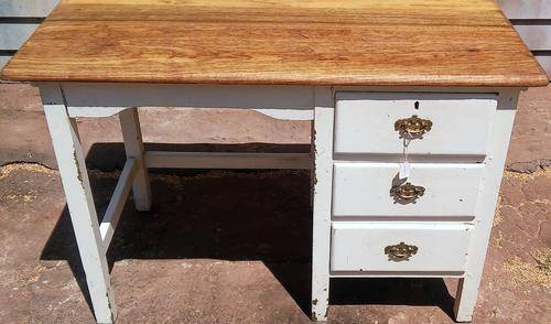 BOTTOM PAINTED THREE DRAWER SMALL DESK
