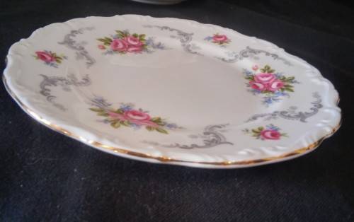 ROYAL ALBERT "TRANQUILLITY" TRIO (B)