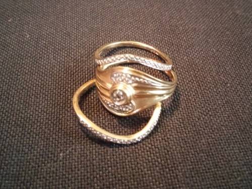 9CT GOLD & DIAMOND STACK RING