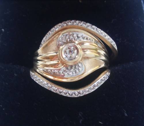 9CT GOLD & DIAMOND STACK RING
