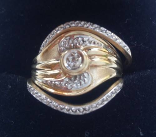 9CT GOLD & DIAMOND STACK RING