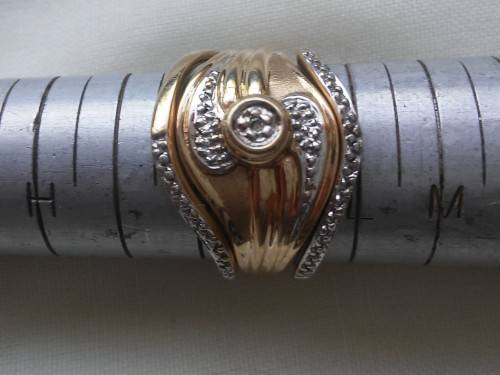 9CT GOLD & DIAMOND STACK RING