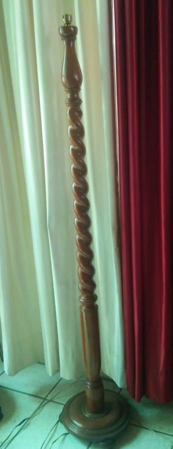 TEAK BARLEY TWIST LAMP