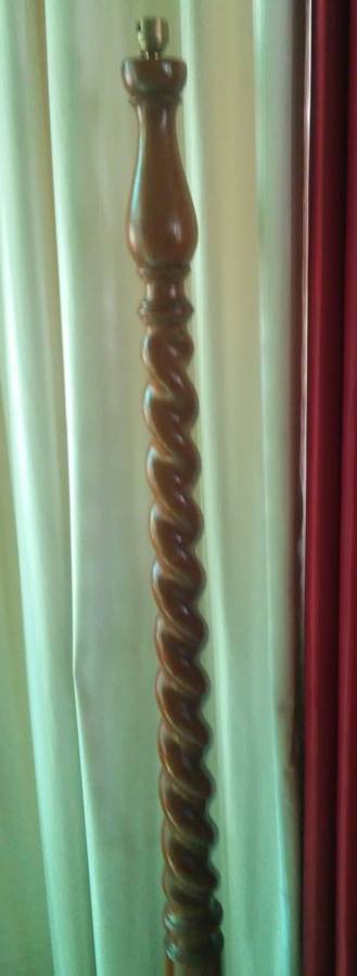 TEAK BARLEY TWIST LAMP