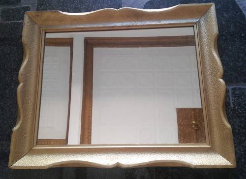 VINTAGE MIRROR IN FRAME