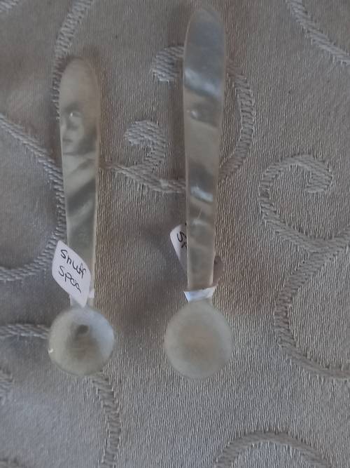 Pair of Mother of Pearl snuff spoons