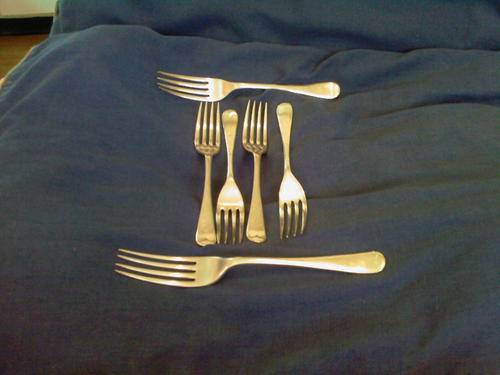 SET OF FORKS