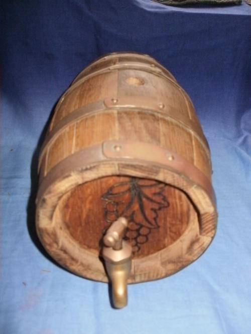 SMALL WINE BARREL