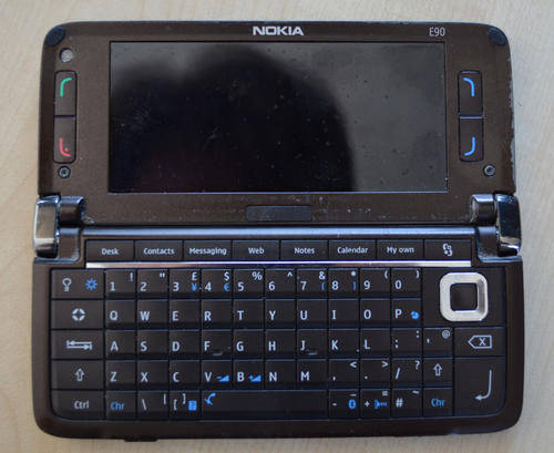 E90 Communicator