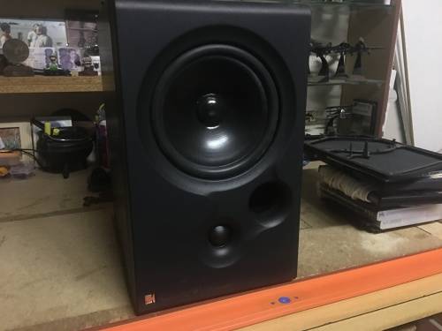 Kef Coda 8 Book Shelf Speaker Set